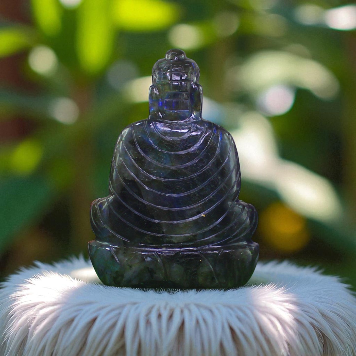 Super Color Sheen Nat. Labradorite Gemstone Meditating Buddha Carved Figure