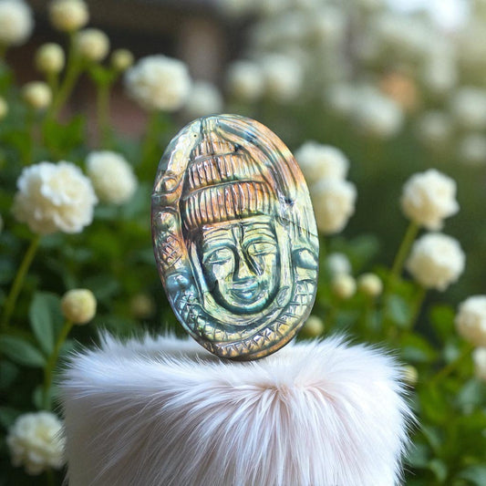 Elegant Nat. Color Sheen Labradorite Gemstone Shiva Carved Cabochon
