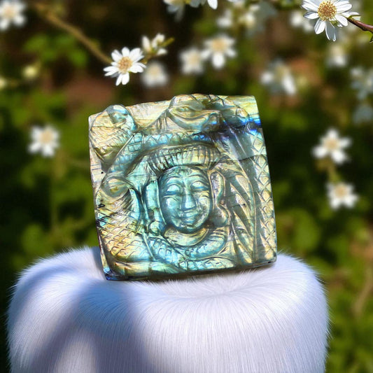 Elegant Nat. Color Sheen Labradorite Gemstone Shiva Carved Cabochon