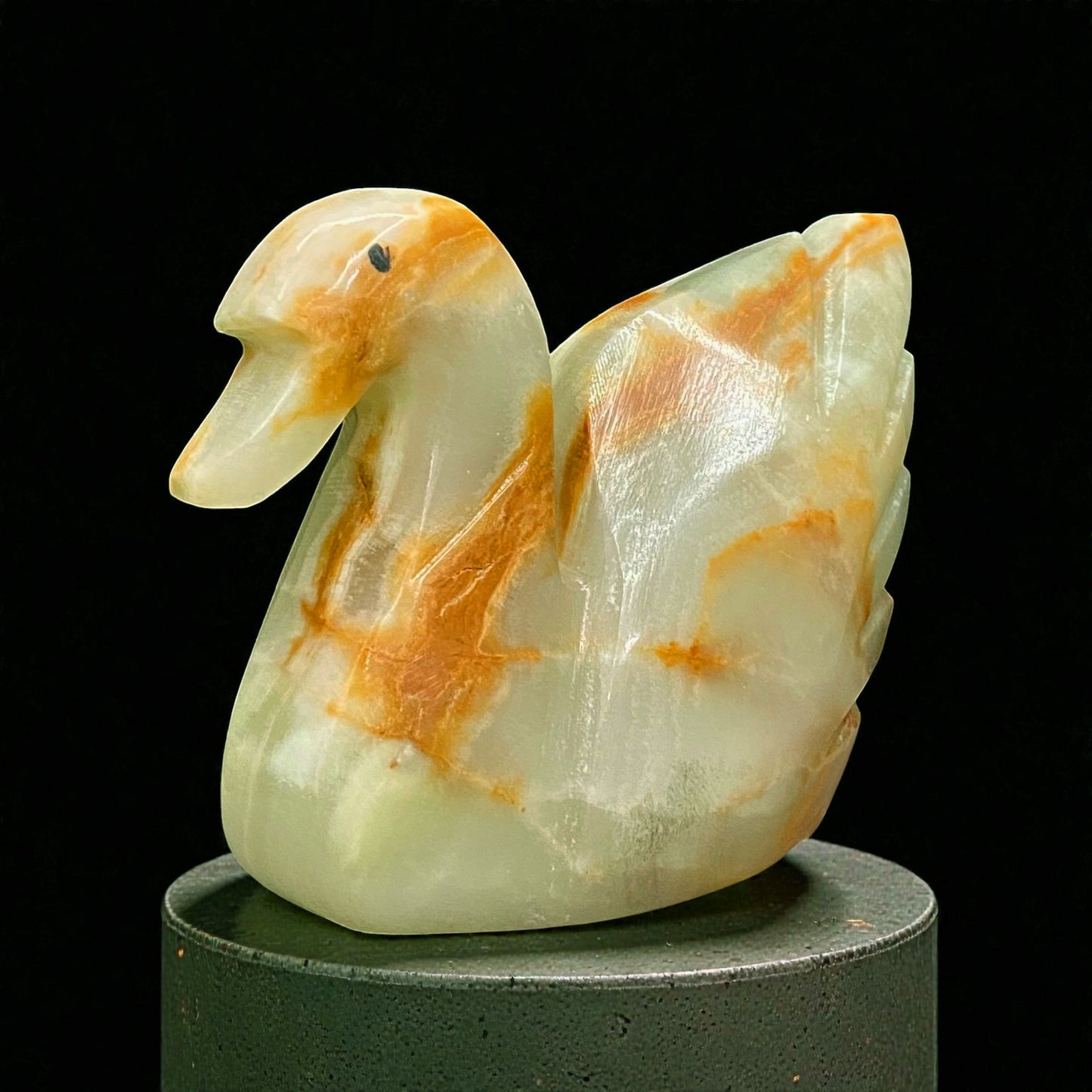 Afghanistan Onyx Swan Figurine – Hand-Carved Gemstone Bird