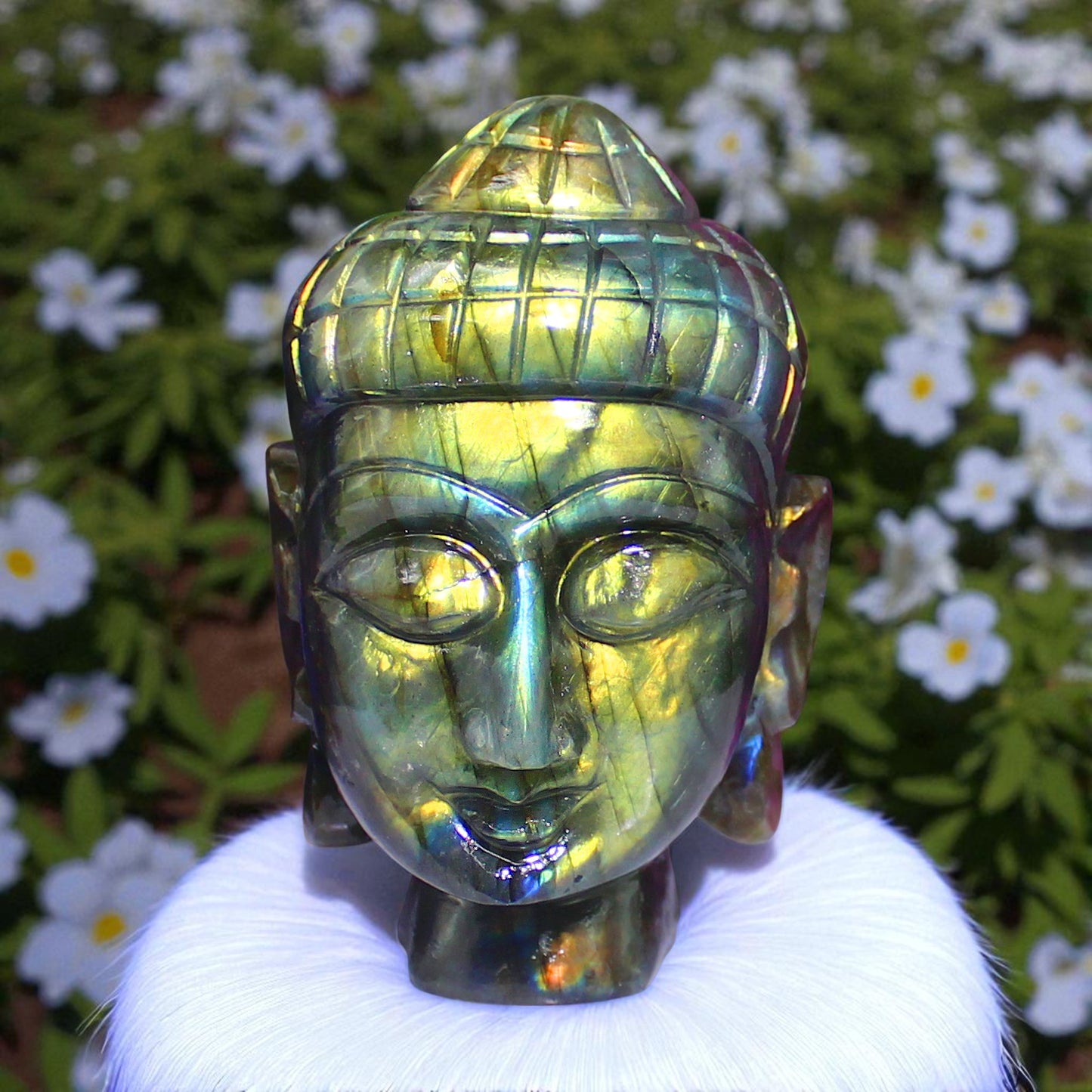 Super Color Sheen Nat. Labradorite Gemstone Meditating Buddha Head Carved Figure