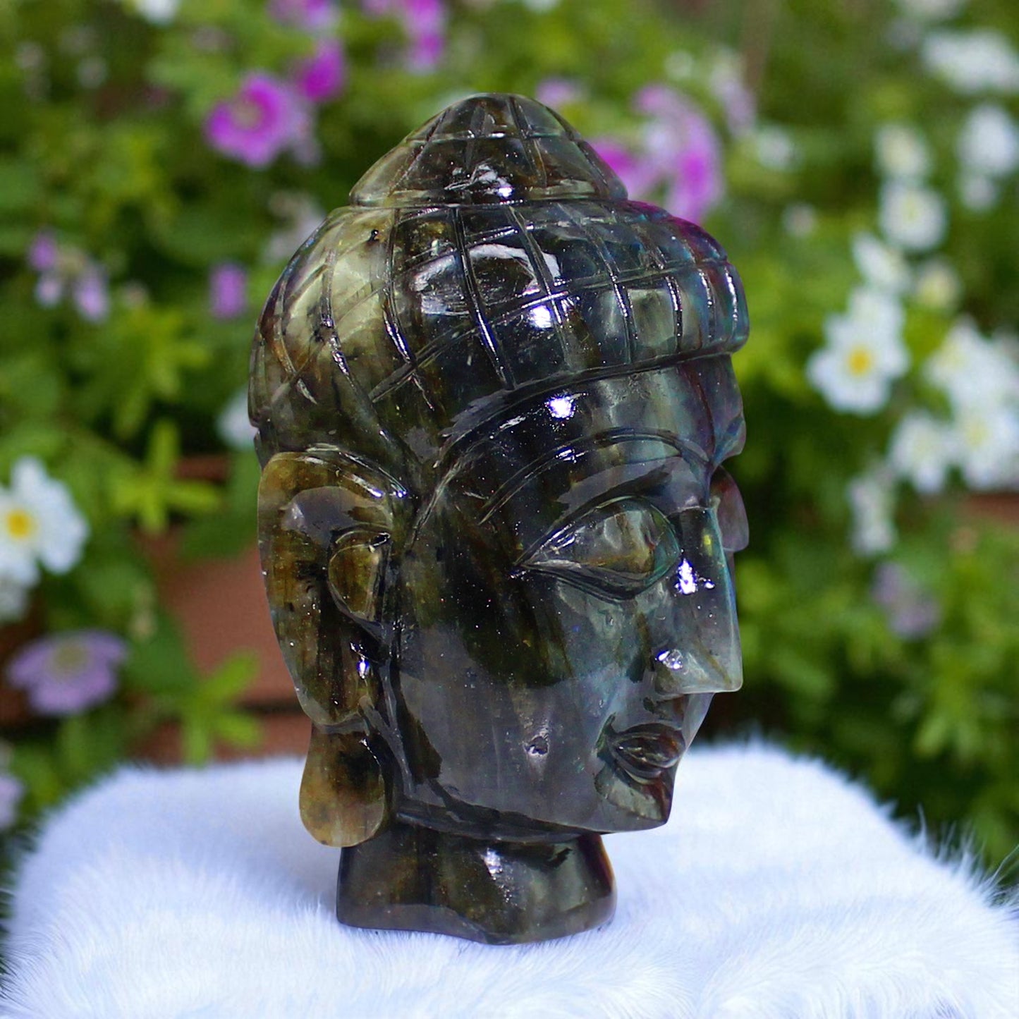 Super Color Sheen Nat. Labradorite Gemstone Meditating Buddha Head Carved Figure