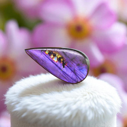 Spectrolite Labradorite Cab – Rare Purple-Blue Sheen, Collector’s Gem