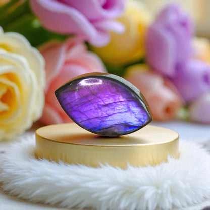 Spectrolite Labradorite Cab – Rare Purple-Blue Sheen, Collector’s Gem