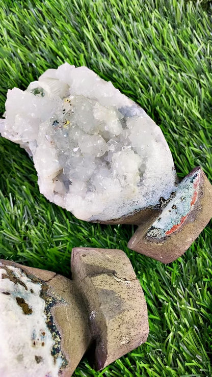 Rare Clear Apophyllite Geode – Sparkling Crystalline Points on Volcanic Matrix, Self-Standing